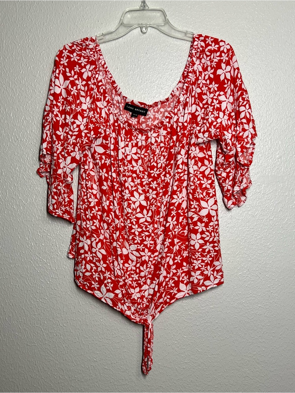 Lane Bryant Top Red White Floral Shirt Womens Size 18/20 Knot Front 1/2 Sleeve